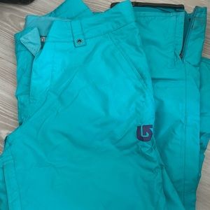 Snowboarding pants